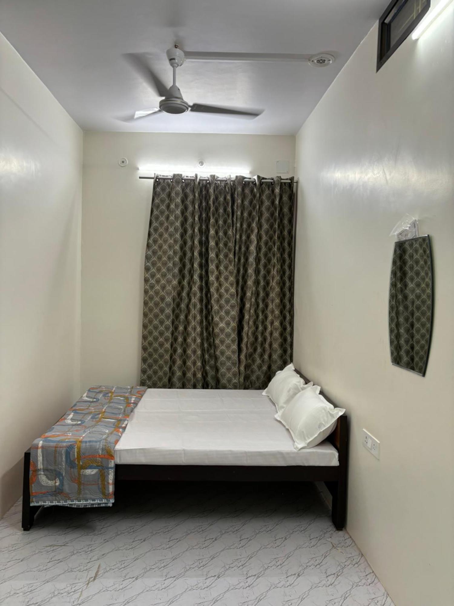 Pipewalas House Varanasi Esterno foto